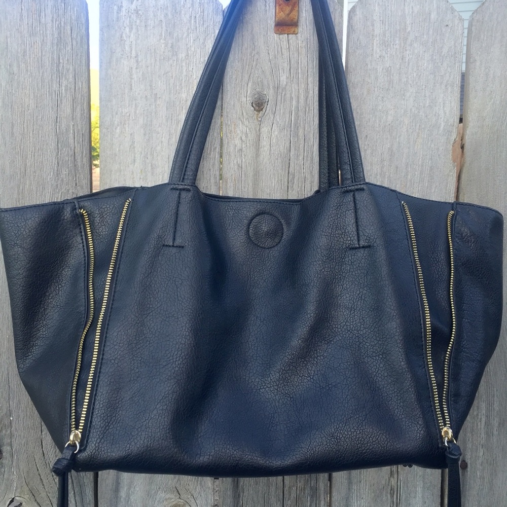 BP Tote - Picture 2 of 3